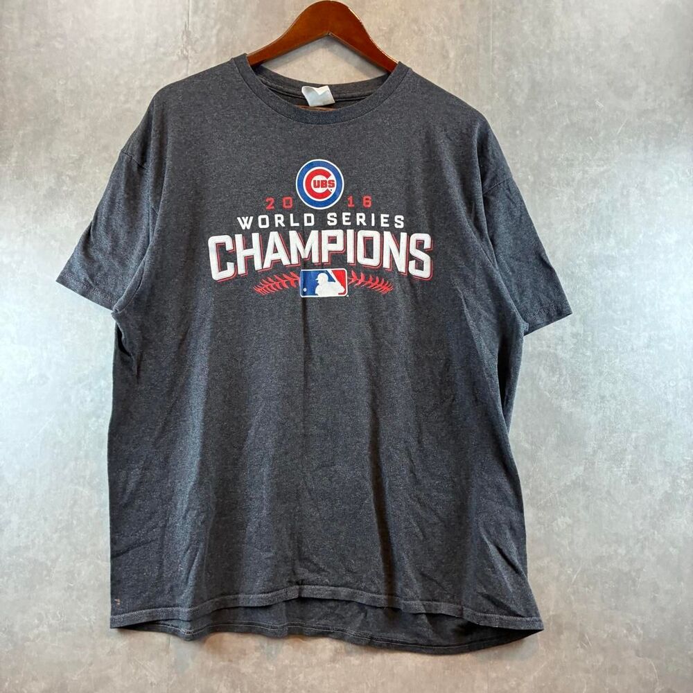 Mlb Men's Grey T-shirt